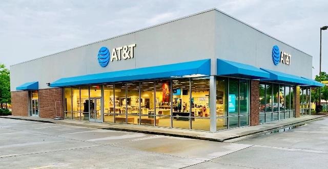The Role of AT&T in Bridging the Digital Divide in America